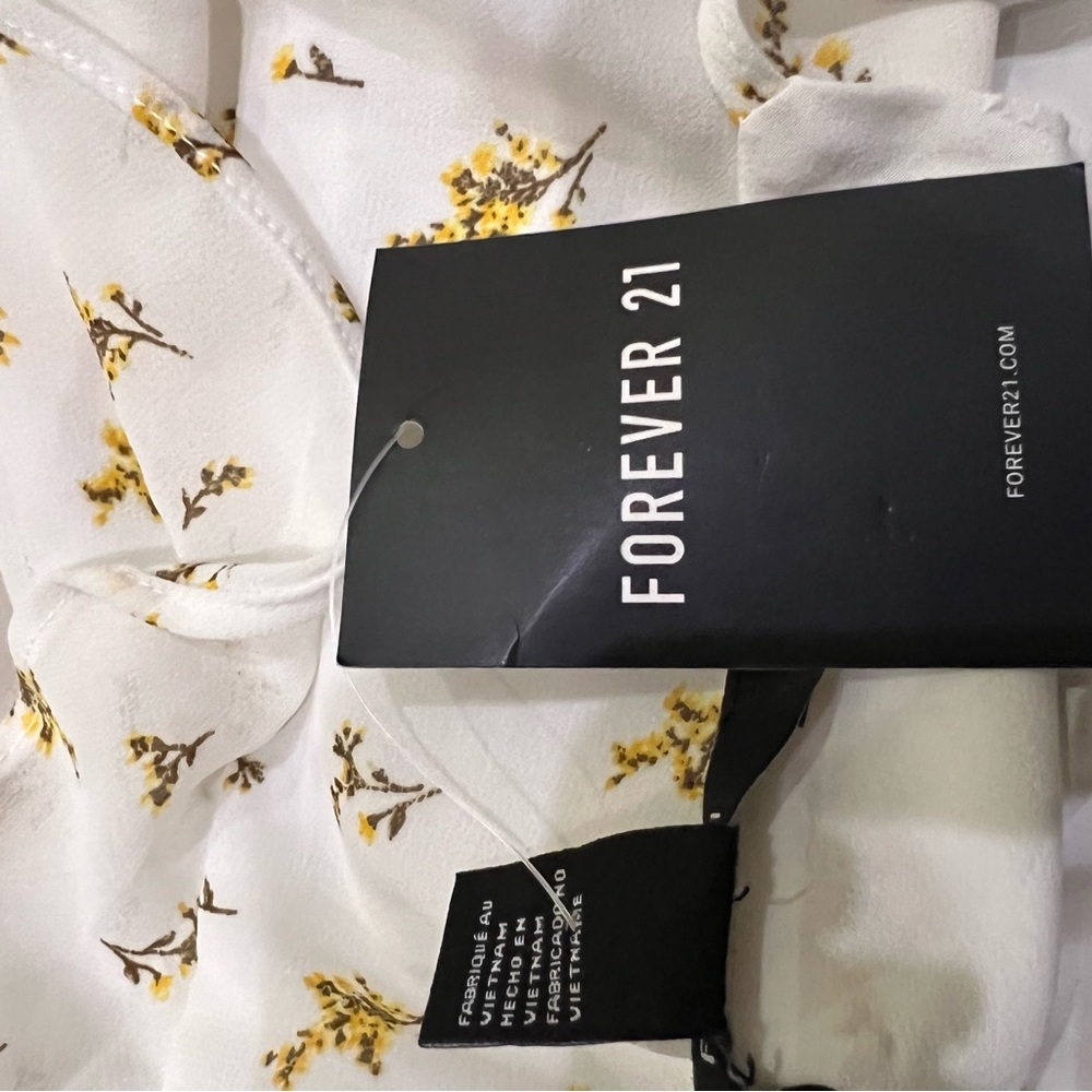 BRAND NEW Forever 21 Woven Cream and Yellow Floral Ruffle Detail Dress JRS L - Picture 5 of 5
